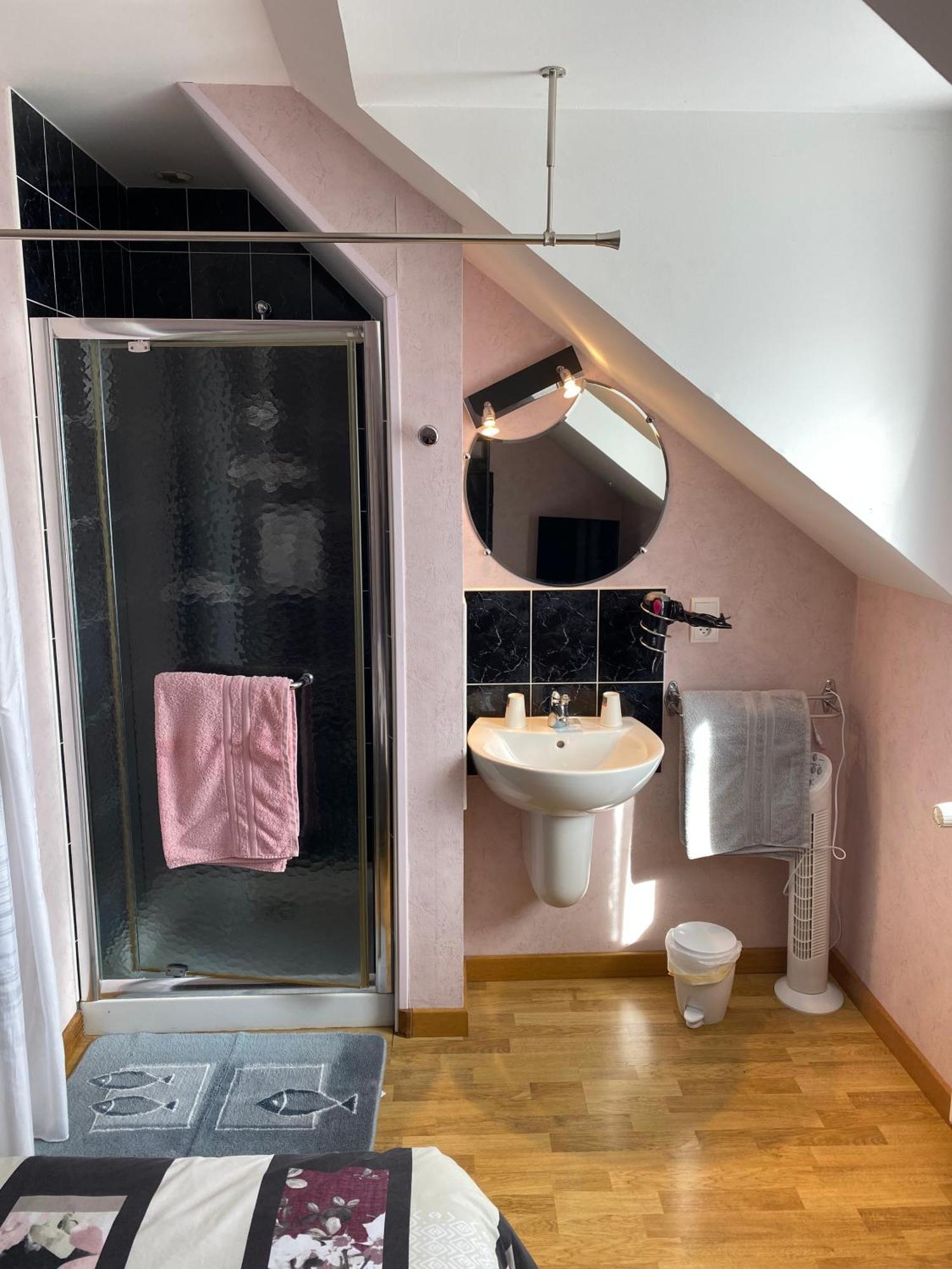 Le Petitepinay Bed & Breakfast Moitron-sur-Sarthe Eksteriør bilde